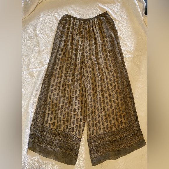 Emmanuel Pants - Elegant Brown Patterned Women's Pants